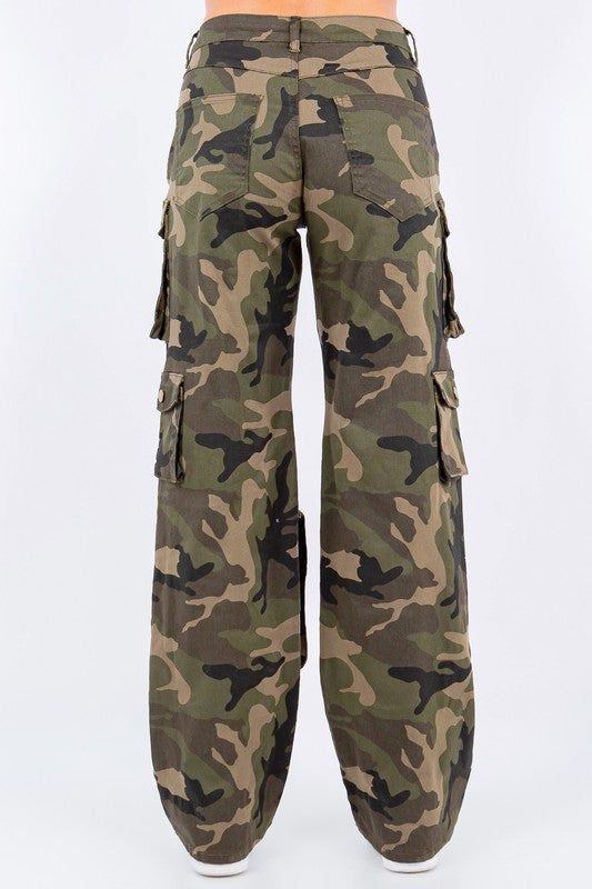 Plus Size Camoflauge Wide Leg Cargo Pants