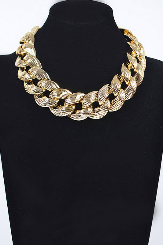GOLD Oversized Chain Necklace