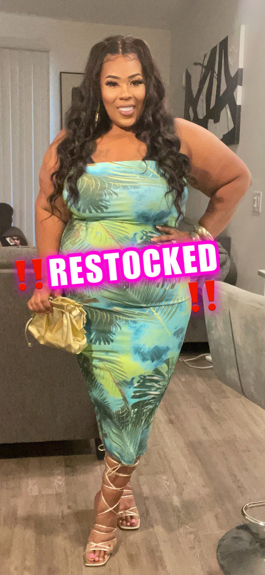 PLUS SIZE MULTI PRINTED HALTER BODYCON DRESS-GREEN TROPICAL