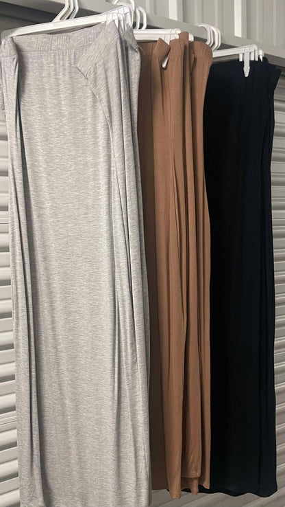 PLUS SIZE HALTER BODYCON DRESS