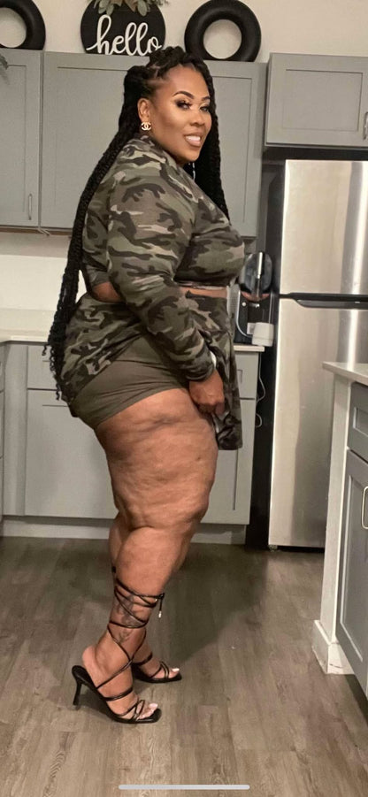 PLUS SIZE "2-PIECE PLEATED SKIRT SET" W/BUILT IN PANTIE CAMOFLAGUE--01