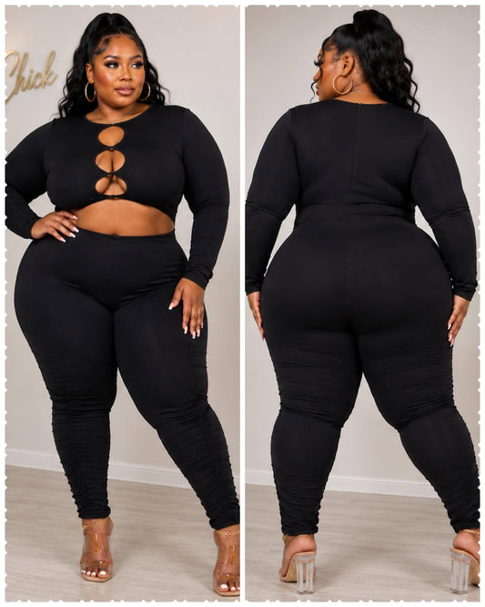 PLUS SIZE KEYHOLE FRONT JUMPSUIT-BLACK-02