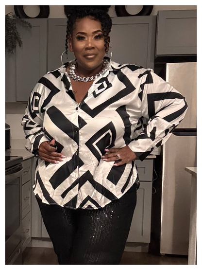 PLUS SIZE BLACK/WHITE PRINTED LONG SLEEVE BUTTON UP TOP