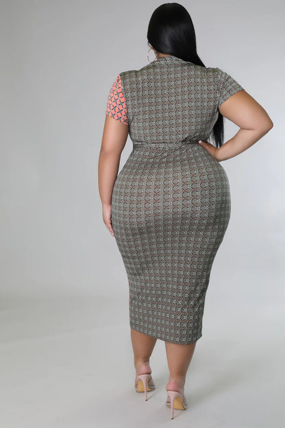 PLUS SIZE SOMETHING SLIGHT DRESS W/BELT-22