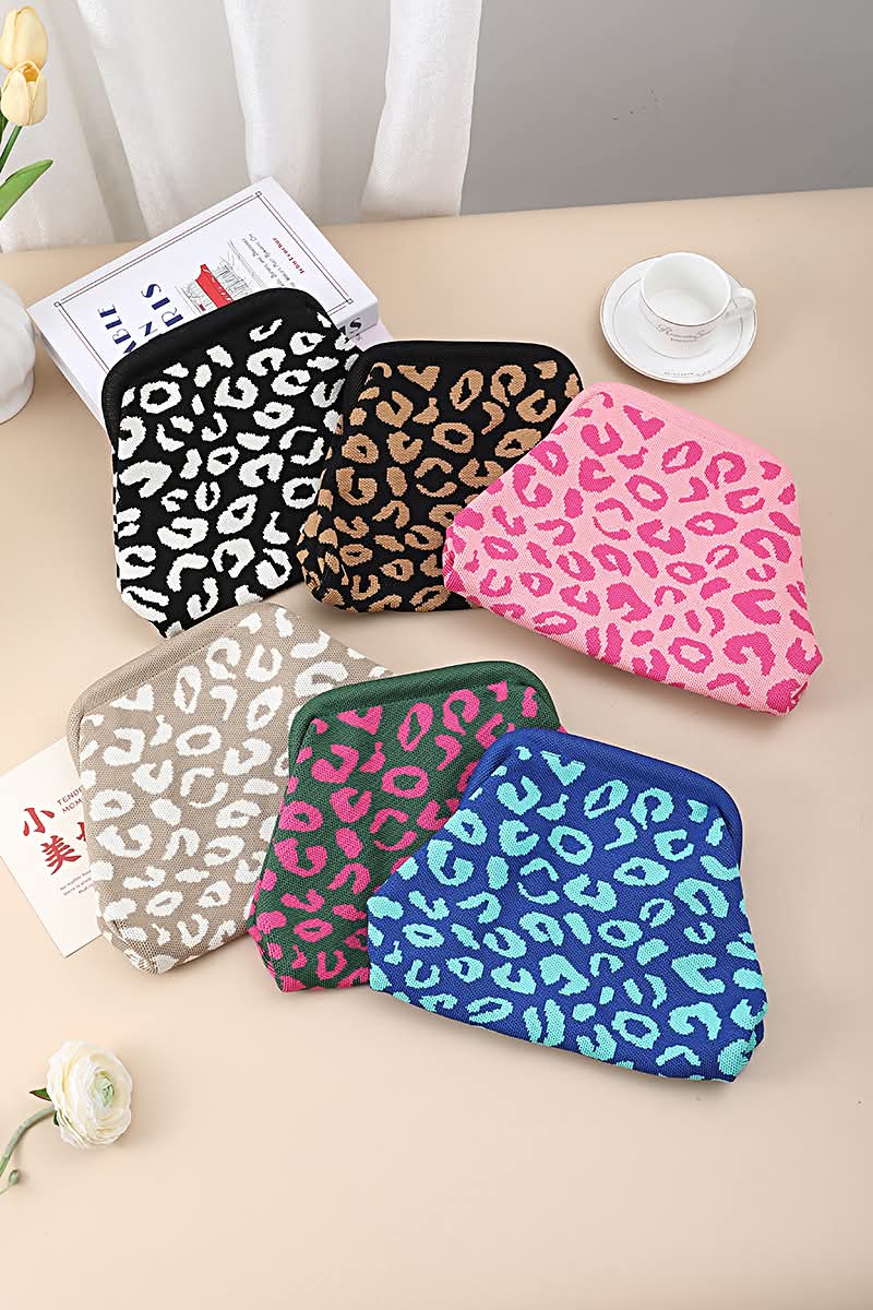 LEOPARD CLASP CLUTCH BAG